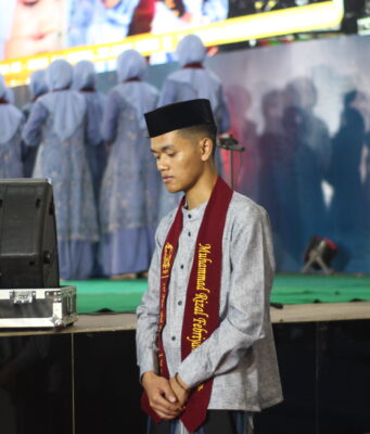 Prestasi dan Doa Menyatu di Wisuda SMK Al Falah dan Haflah Akhirusanah